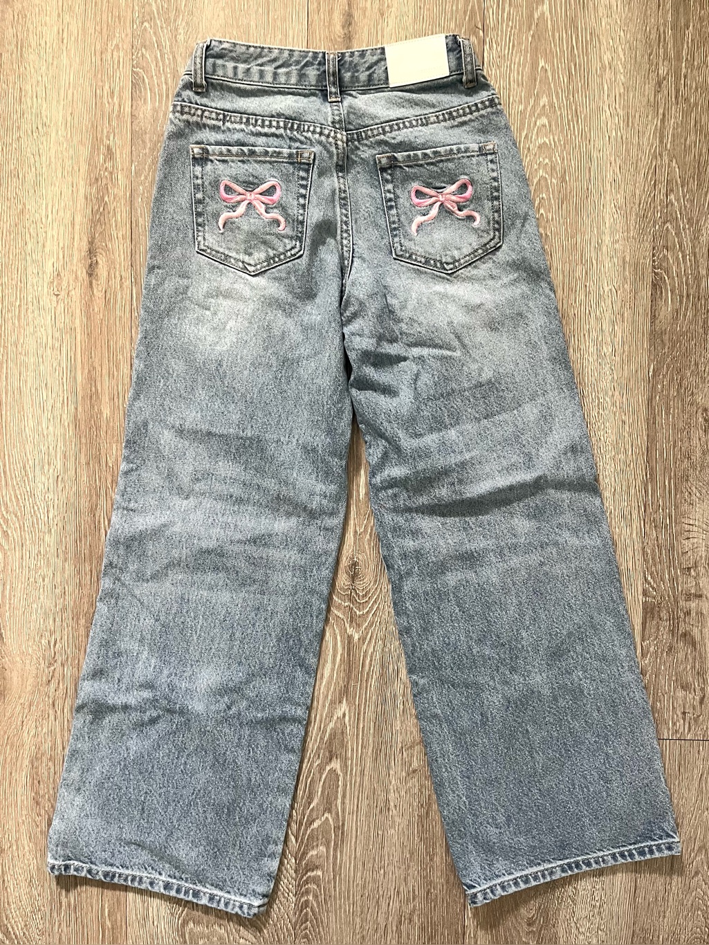 Katiejnyc Big Girls Chicago Bow-Stamped-Pattern Low-Rise Wide-Leg Jeans